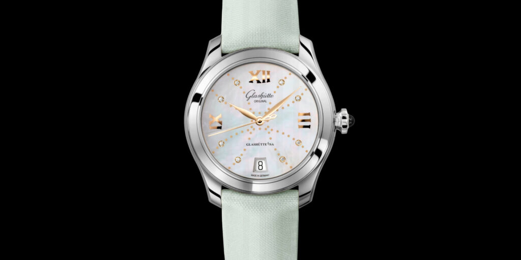 Calibre automatique à la finition raffinée