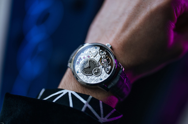                                                  Glashuette_Original-W16612010362-Detail-7
                                              