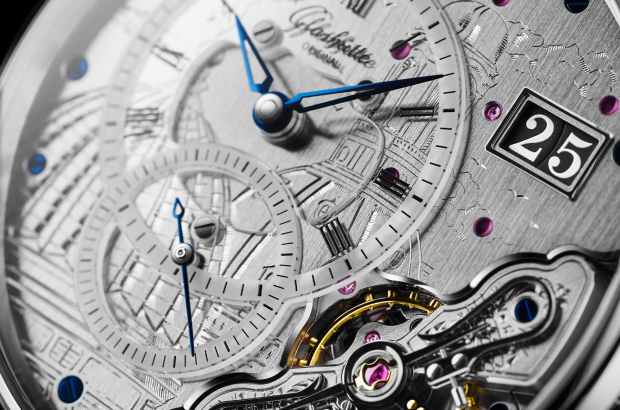                                                  Glashuette_Original-W19103010361-Gallery-2
                                              
