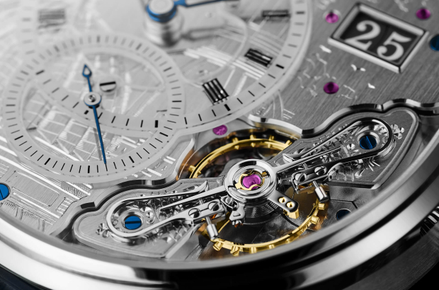                                                  Glashuette_Original-W19103010361-Gallery-3
                                              