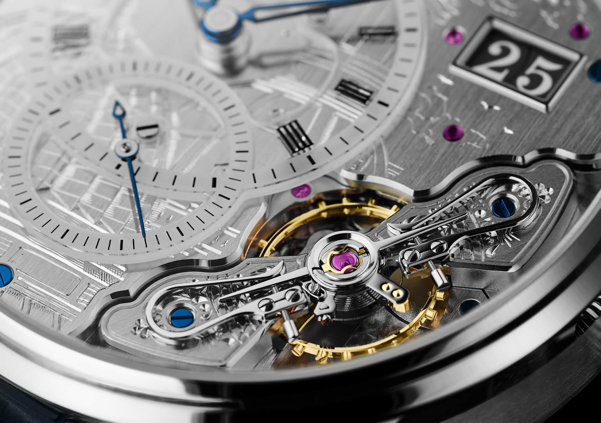                                                  Glashuette_Original-W19103010361-Gallery-3
                                              