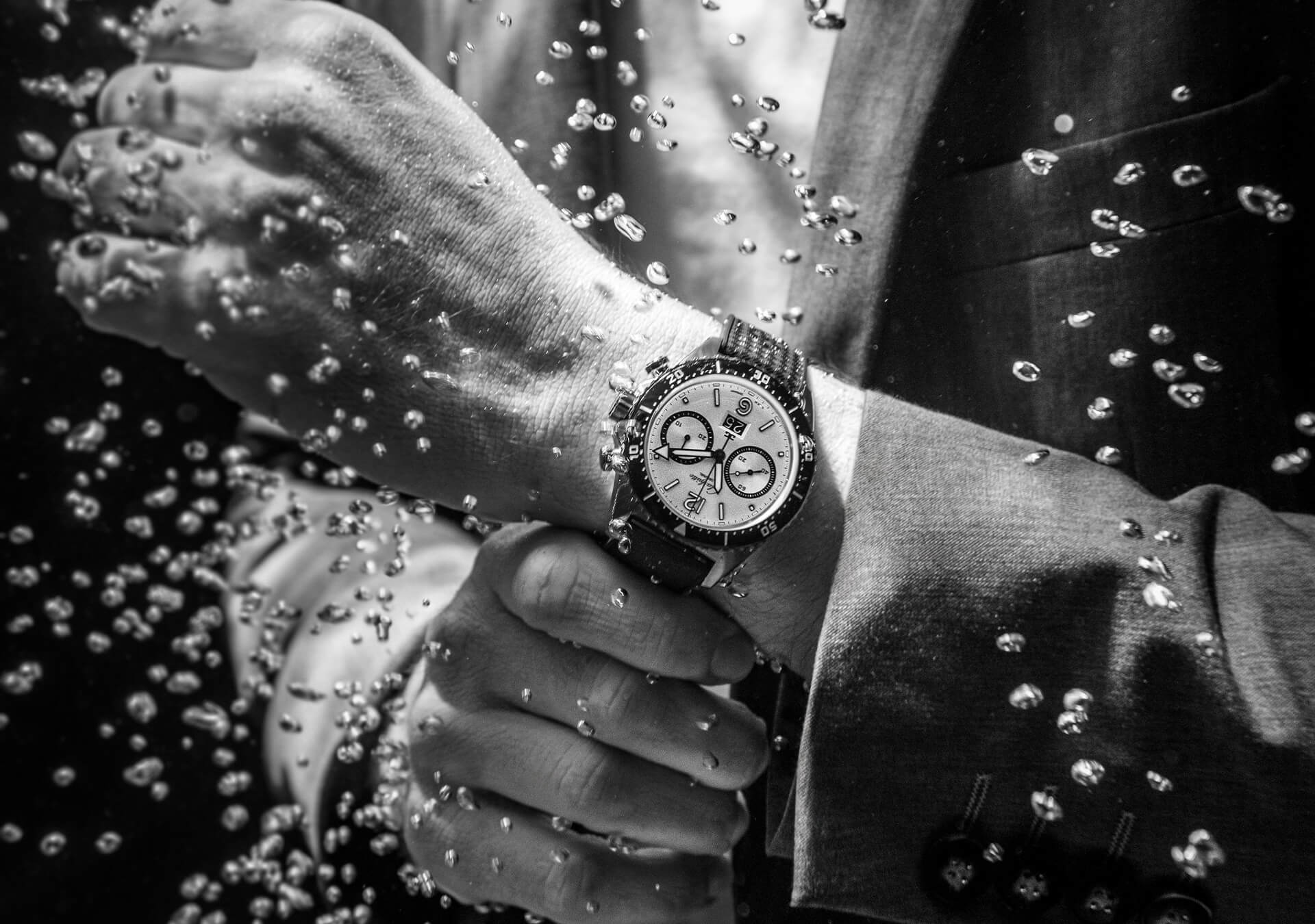                                                  Glashuette_Original-W13723038033-Lifestyle-1
                                              
