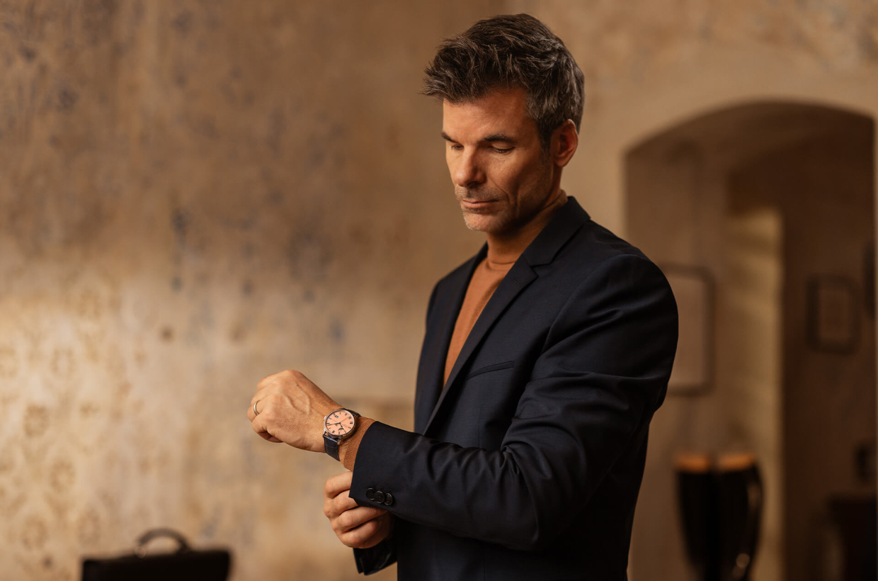                                         Glashuette_Original-13624040261-10
                                      