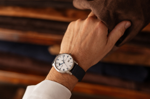                                                  Glashuette_Original-W13624050261-8
                                              