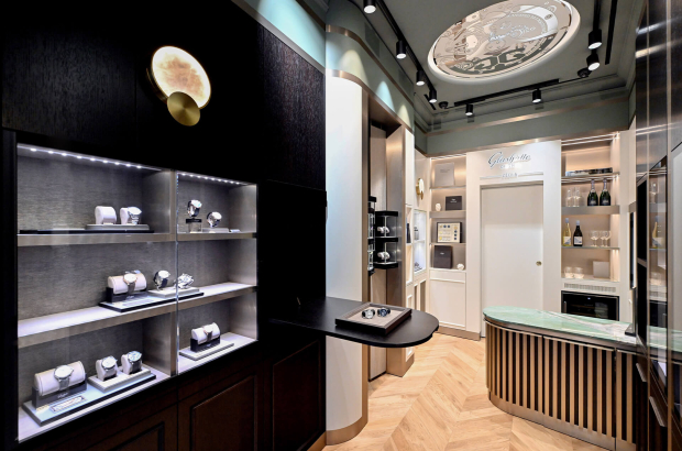                                                  Glashuette_Original-Boutique-Paris-2
                                              