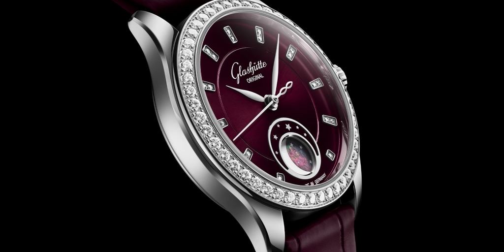 Purple velvet dial